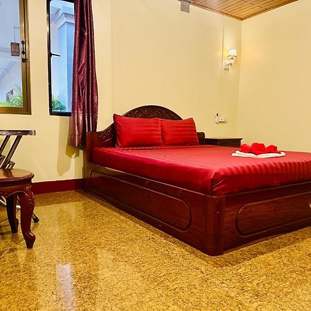 Savet Hostel Stoeng Treng Экстерьер фото